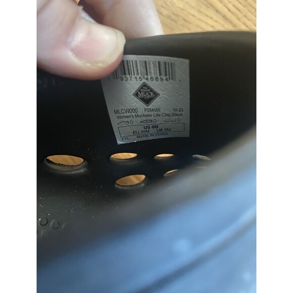 Muck Boot Clog Lite Women's Sz 8 Black Slip-On Gorpcore Outdoors Waterproof Hike - Picture 5 of 7